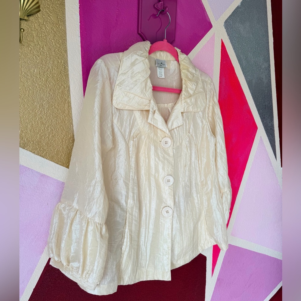 Lightweight Cream Button-Front Blazer Jacket - Picture 2 of 12
